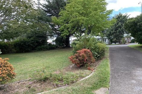 Photo of property in 39 Reeves Road, Pakuranga, Auckland, 2010