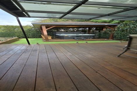 Photo of property in 17 Glencullen Place, Dannemora, Auckland, 2016