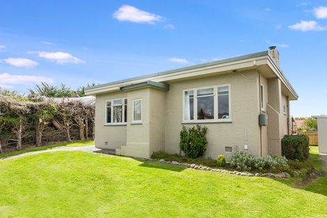 Photo of property in 57a Bluegum Road, Paraparaumu Beach, Paraparaumu, 5032