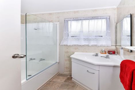 Photo of property in 7 Resolute Way, Papakura, 2110