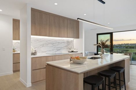 Photo of property in 57 Ladies Mile, Manly, Whangaparaoa, 0930