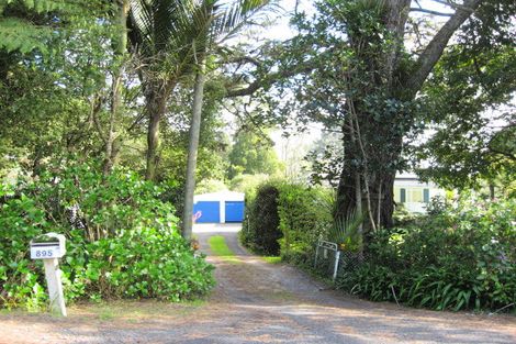 Photo of property in 895 West Coast Road, Waiatarua, Auckland, 0604