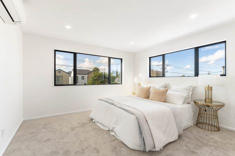 Photo of property in 71a Matipo Road, Te Atatu Peninsula, Auckland, 0610