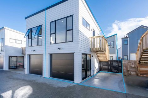 Photo of property in 32 Whare Kauri Road, Papakura, 2110