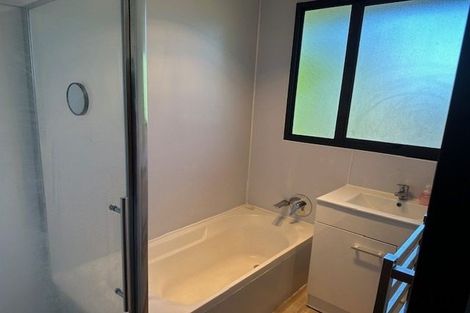 Photo of property in 9 Winifred Avenue, Bayview, Auckland, 0629