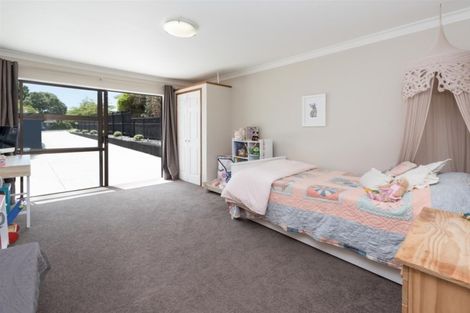 Photo of property in 4a Rodney Street, Howick, Auckland, 2014