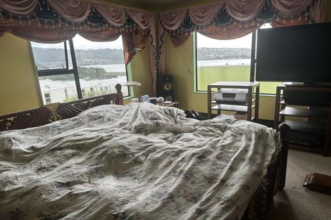 Photo of property in 24 Halladale Road, Papakowhai, Porirua, 5024