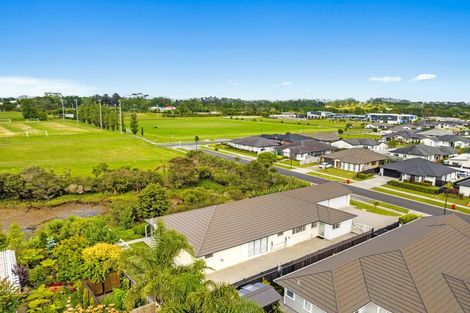 Photo of property in 21 Eric Farley Drive, Kumeu, 0810