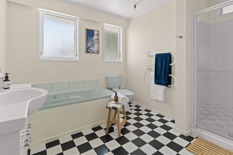 Photo of property in 33 Daniell Street, Solway, Masterton, 5810