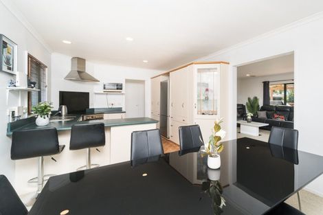 Photo of property in 20 Parnell Heights Drive, Kelvin Grove, Palmerston North, 4414