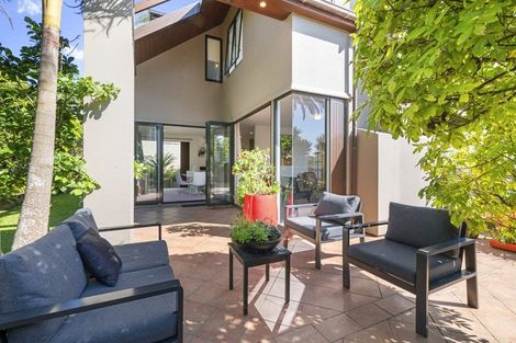 Photo of property in 2/2 The Esplanade, Campbells Bay, Auckland, 0630