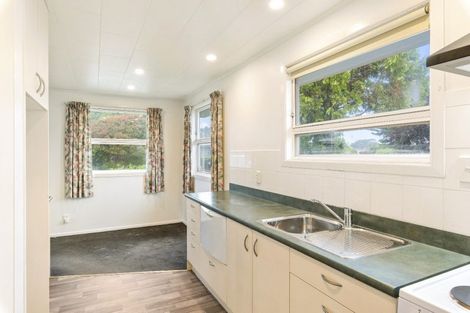 Photo of property in 84 Donovan Road, Paraparaumu Beach, Paraparaumu, 5032