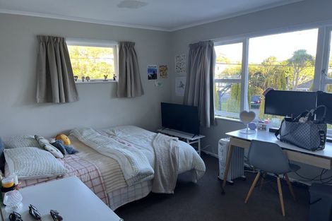 Photo of property in 113 Parkvale Road, Karori, Wellington, 6012