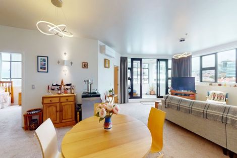 Photo of property in Endeavour Apartments, 9/125 Thorndon Quay, Pipitea, Wellington, 6011