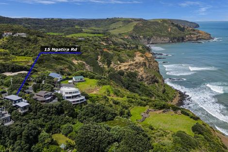 Photo of property in 15 Ngatira Road, Muriwai, Waimauku, 0881