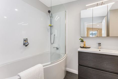 Photo of property in 11 Angus Avenue, Berhampore, Wellington, 6023