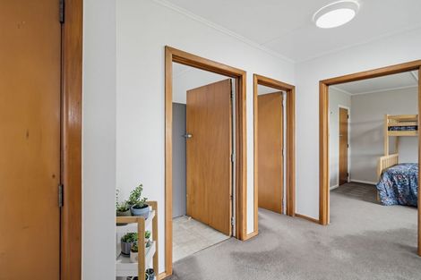 Photo of property in 19 Bennett Street, Waipawa, 4210