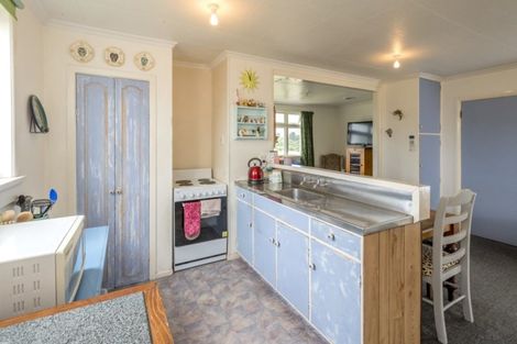 Photo of property in 9 Minnie Street, Shannon, 4821