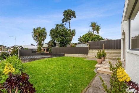 Photo of property in 22 Northgate, Strandon, New Plymouth, 4312