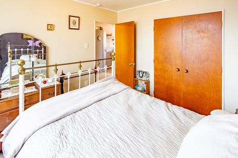 Photo of property in 71 Mcfarlane Street, Oakura, 4314