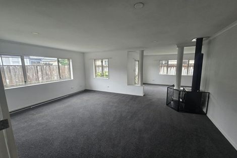 Photo of property in 31a Heretaunga Square, Silverstream, Upper Hutt, 5019