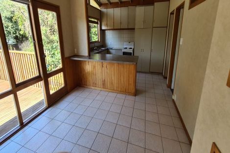 Photo of property in 4 Mahia Place, Kelvin Grove, Palmerston North, 4414