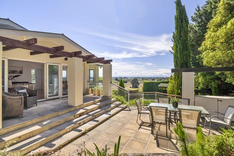 Photo of property in 425a Cashmere Road, Westmorland, Christchurch, 8025