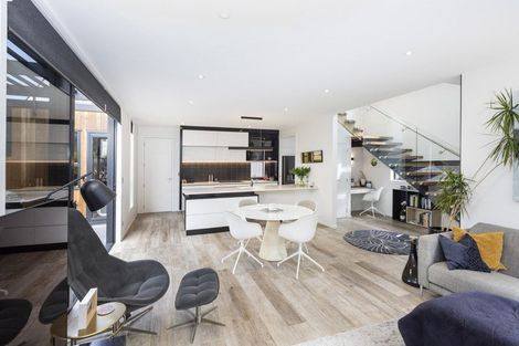 Photo of property in 43a Gracefield Avenue, Christchurch Central, Christchurch, 8013