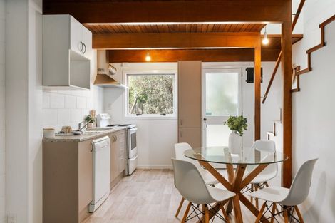 Photo of property in 2/140 Waimairi Road, Ilam, Christchurch, 8041