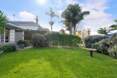 Photo of property in 73 Church Street, Devonport, Auckland, 0624