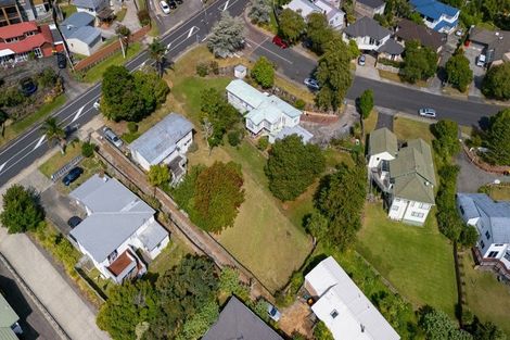 Photo of property in 646 Beach Road, Browns Bay, Auckland, 0630