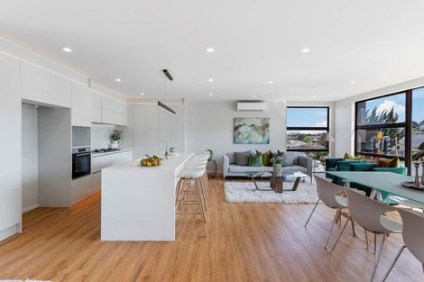 Photo of property in 1/90 Hillsborough Road, Hillsborough, Auckland, 1042