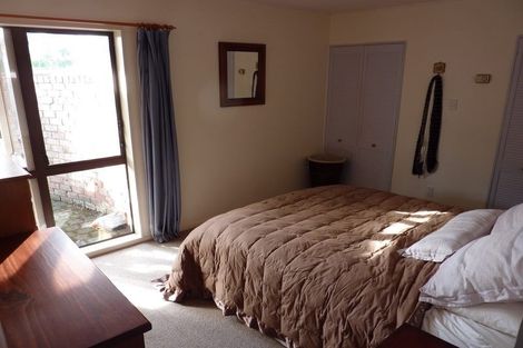 Photo of property in 28a Farm Road, Northland, Wellington, 6012