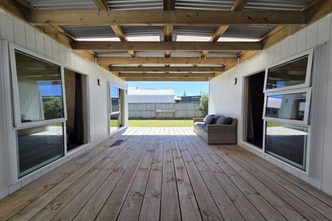 Photo of property in 105 Taupata Way, Matarangi, Whitianga, 3592