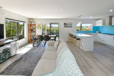 Photo of property in 4 Bella Vista Drive, Gulf Harbour, Whangaparaoa, 0930