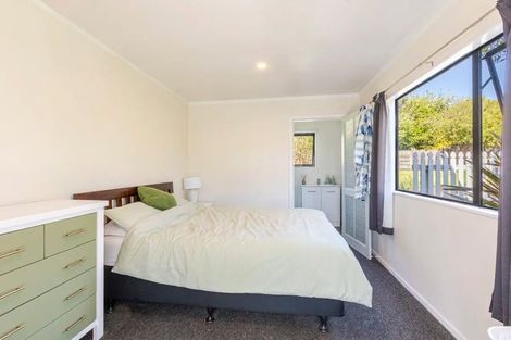 Photo of property in 17 Watts Street, Waipawa, 4210