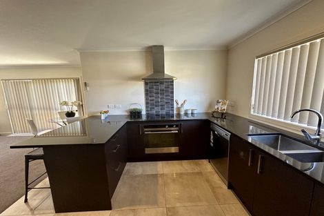 Photo of property in 16 Charlotte Crescent, Dinsdale, Hamilton, 3204