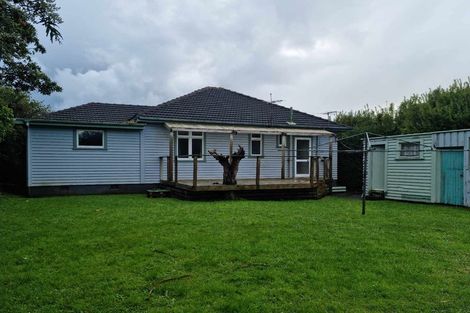 Photo of property in 99 Omata Road, Marfell, New Plymouth, 4310