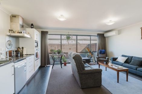 Photo of property in 4/28 Fifth Avenue, Enderley, Hamilton, 3214