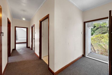 Photo of property in 40 Roseneath Terrace, Roseneath, Wellington, 6011
