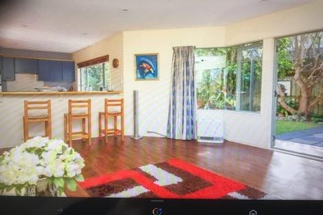 Photo of property in 6 Gresford Place, Churton Park, Wellington, 6037