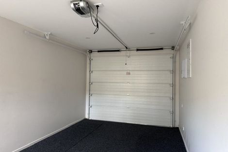 Photo of property in 54a Santiago Crescent, Unsworth Heights, Auckland, 0632