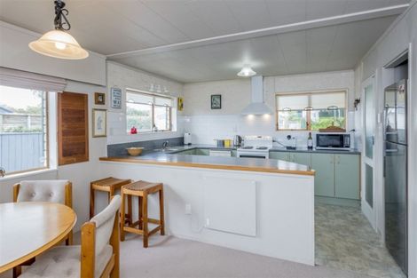 Photo of property in 10 Dee Street, Levin, 5510