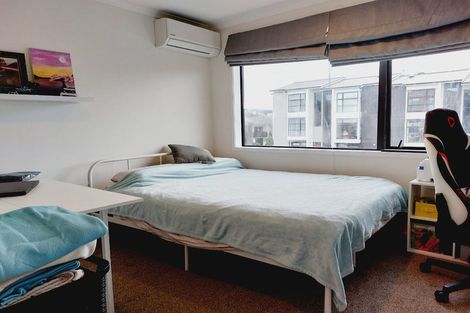 Photo of property in 40 Hobsonville Point Road, Hobsonville, Auckland, 0616