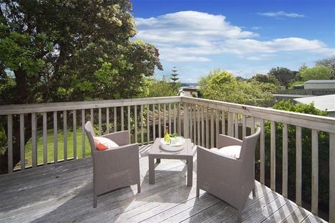 Photo of property in 86 Stanmore Bay Road, Stanmore Bay, Whangaparaoa, 0932