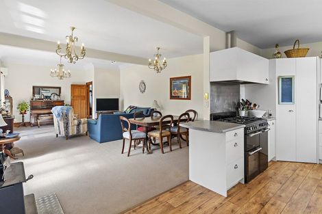 Photo of property in 27 Sackville Street, Martinborough, 5711