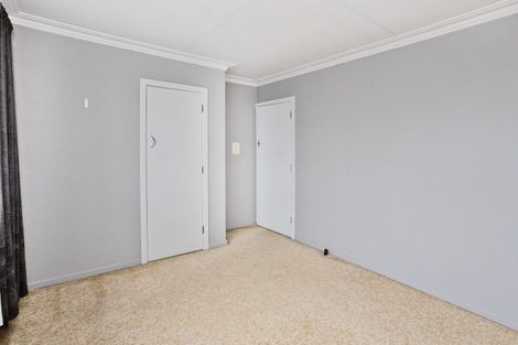 Photo of property in 18 Kilmarnock Street, Wallacetown, 9816