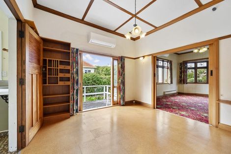 Photo of property in 12 Marsden Avenue, Karori, Wellington, 6012