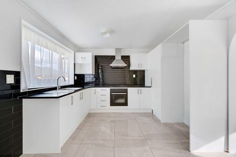 Photo of property in 109 Manuroa Road, Takanini, 2112