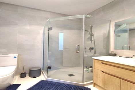 Photo of property in 4d Deep Creek Road, Torbay, Auckland, 0630